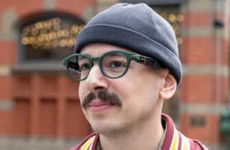 These AI Sensible Glasses Want a Mind Transplant