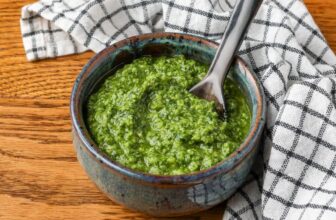 Selfmade Parsley Pesto – Barefeet within the Kitchen