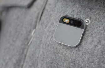 Apple is reportedly creating a wearable AI pin