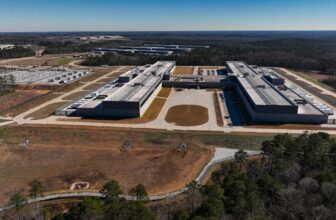 New York lawmakers introduce invoice that goals to halt information heart improvement for 3 years